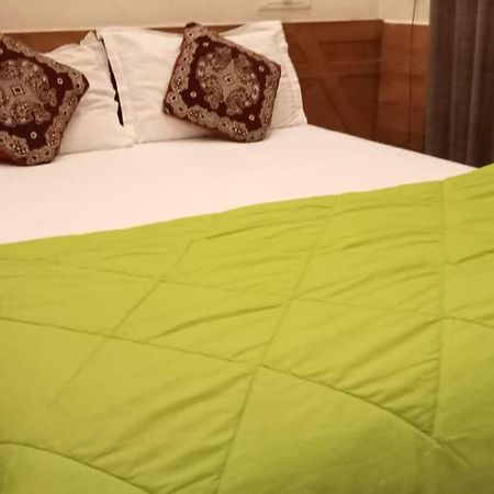 Sapphire Inn ネドゥムバセリー エクステリア 写真